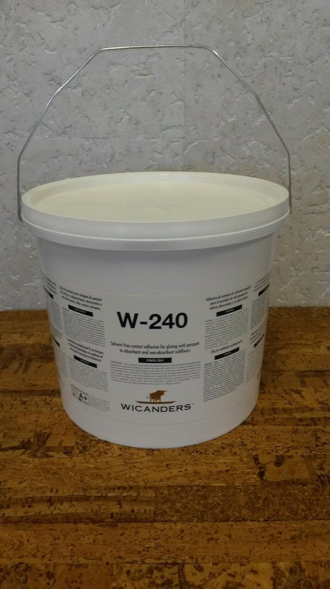 Cubo de 5 kg de cola de contacto sin disolventes Wicanders W-240 para paredes de corcho Dekwall