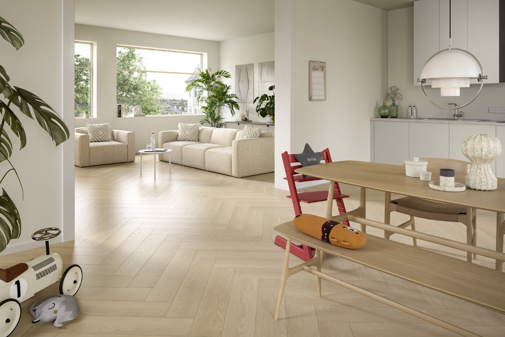 Egger NatureSense Herringbone AC4/32 8 mm Roble Baronia Sand EL2133 - 4V