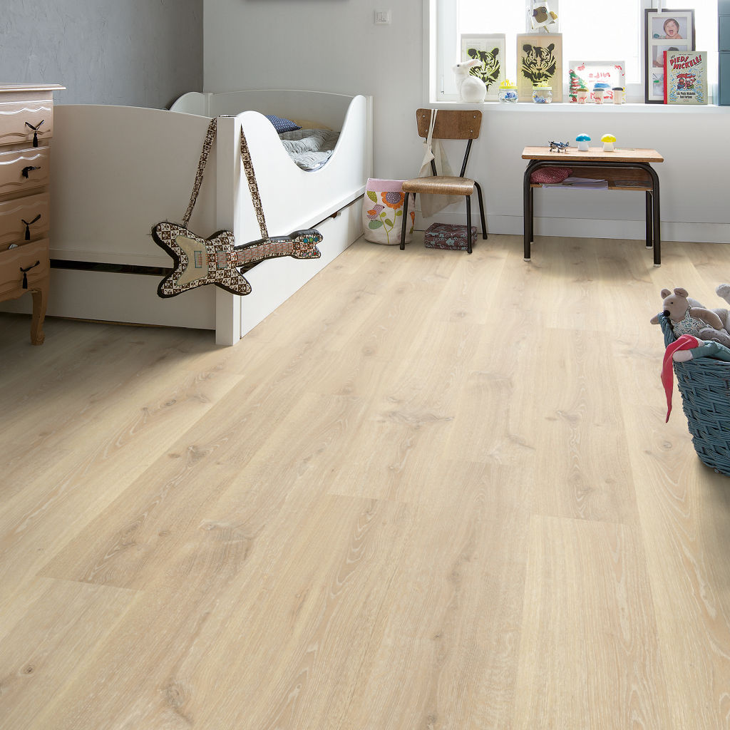 Quick-Step Creo Hydroseal AC4/32 Roble Claro Tennesse CRH3179 - ambiente