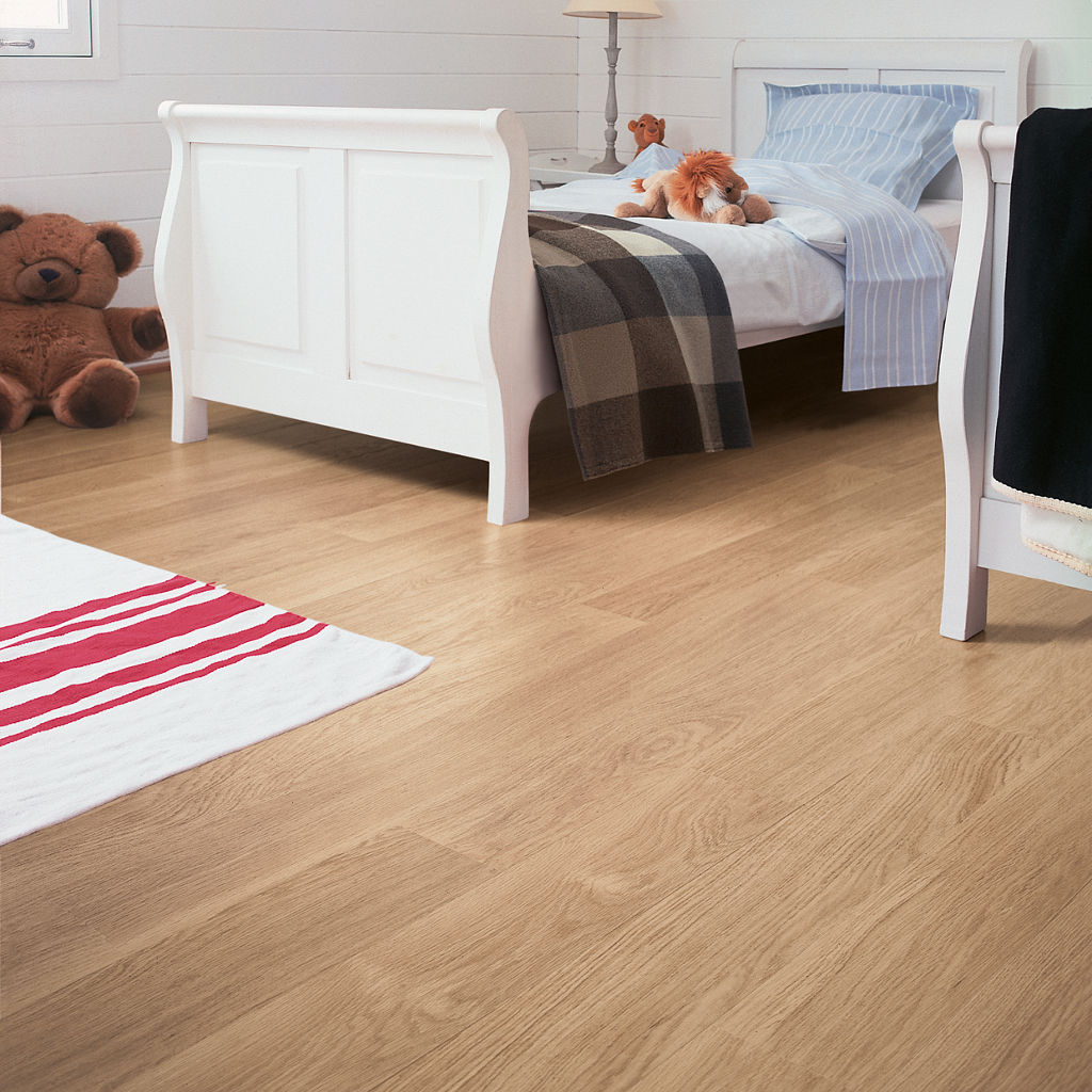 Quick-Step Eligna AC4/32 Roble Barnizado Blanco EL915 - ambiente