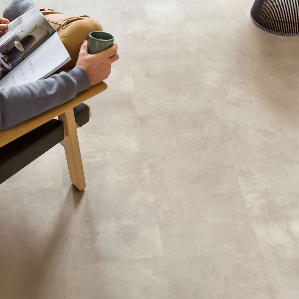 Suelo Laminado Quick-Step Muse Hormigón Moteado MUS5491 - ambiente