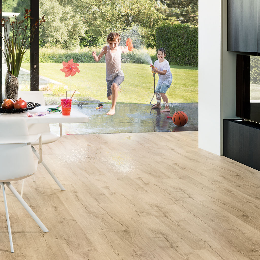 Quick-Step Impressive Ultra AC5/33 12 mm Roble Clásico Beige IMU1847 - ambiente
