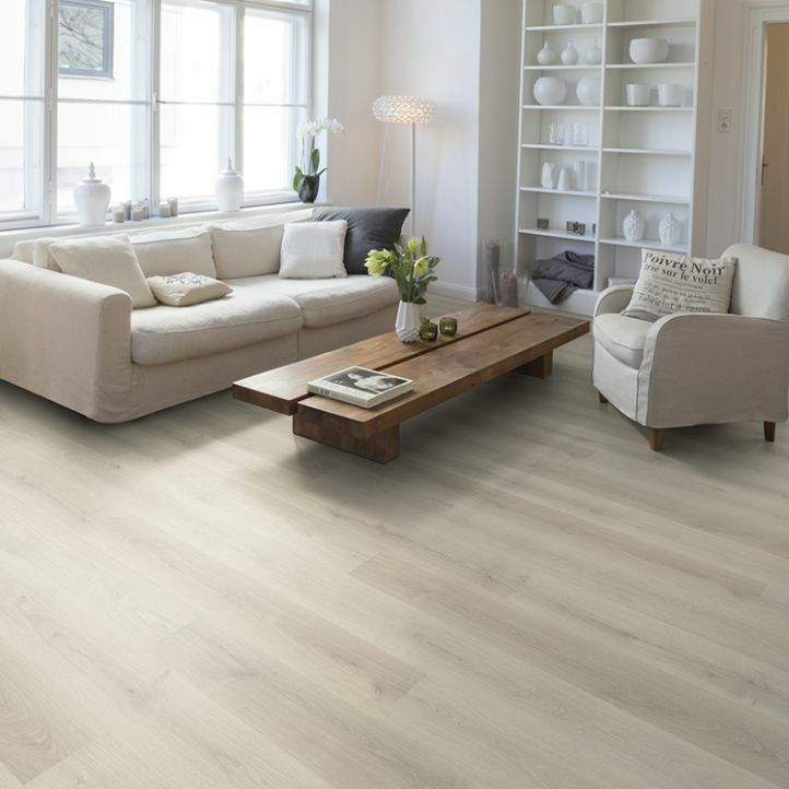 Egger Home AC4/32 8 mm Roble Kolpino Blanco EHL133