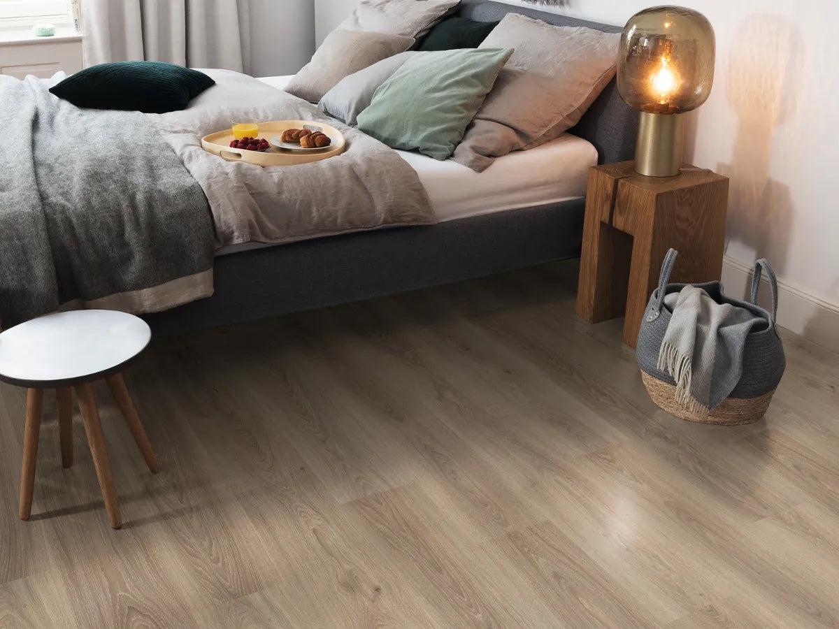 Egger NatureSense AC4/32 8 mm Classic Roble Amiens Claro EL2730 - ambiente