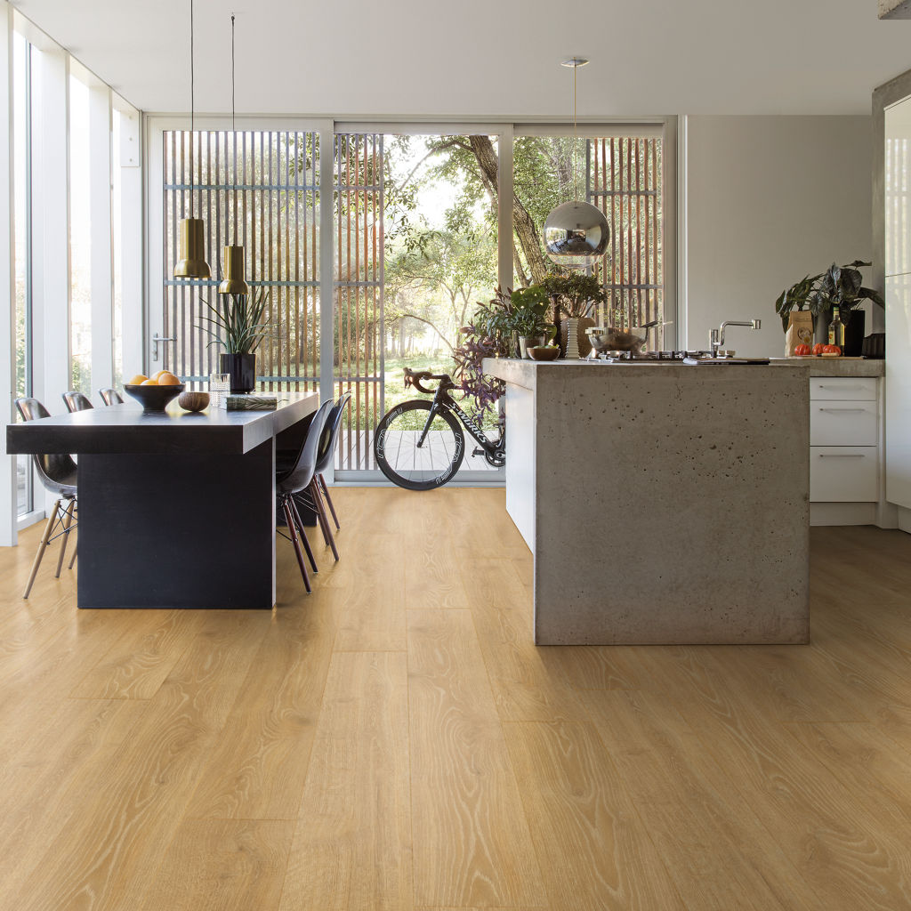Quick-Step Majestic AC4/32 9,5 mm Roble Bosque Natural MJ3546 - ambiente