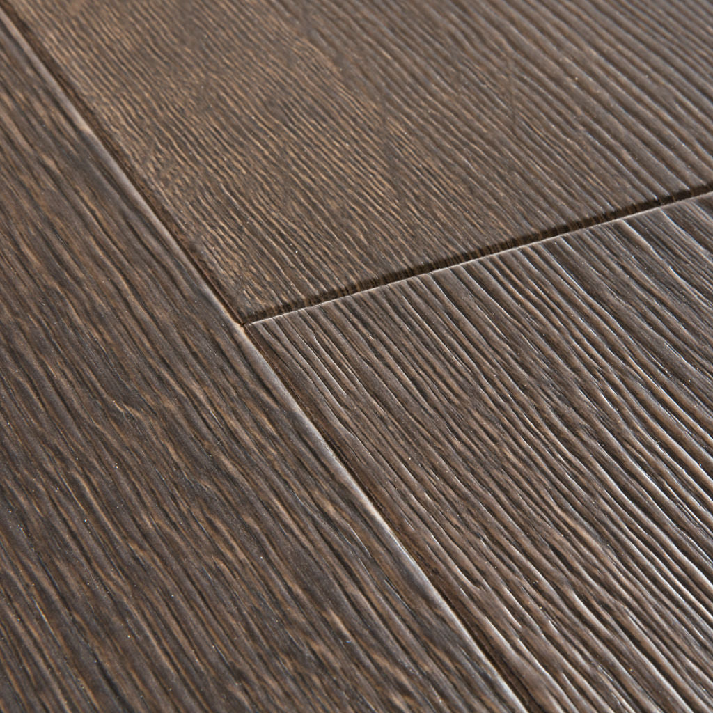 Quick-Step Majestic AC4/32 9,5 mm Roble Desierto Marrón Oscuro Cepillado MJ3553 - detalle de la lama
