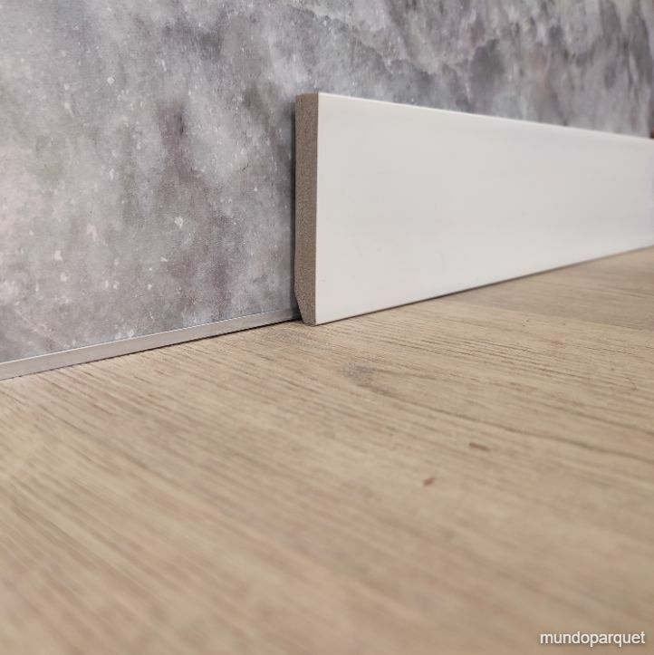 Rodapié PVC Blanco de 90x15 mm