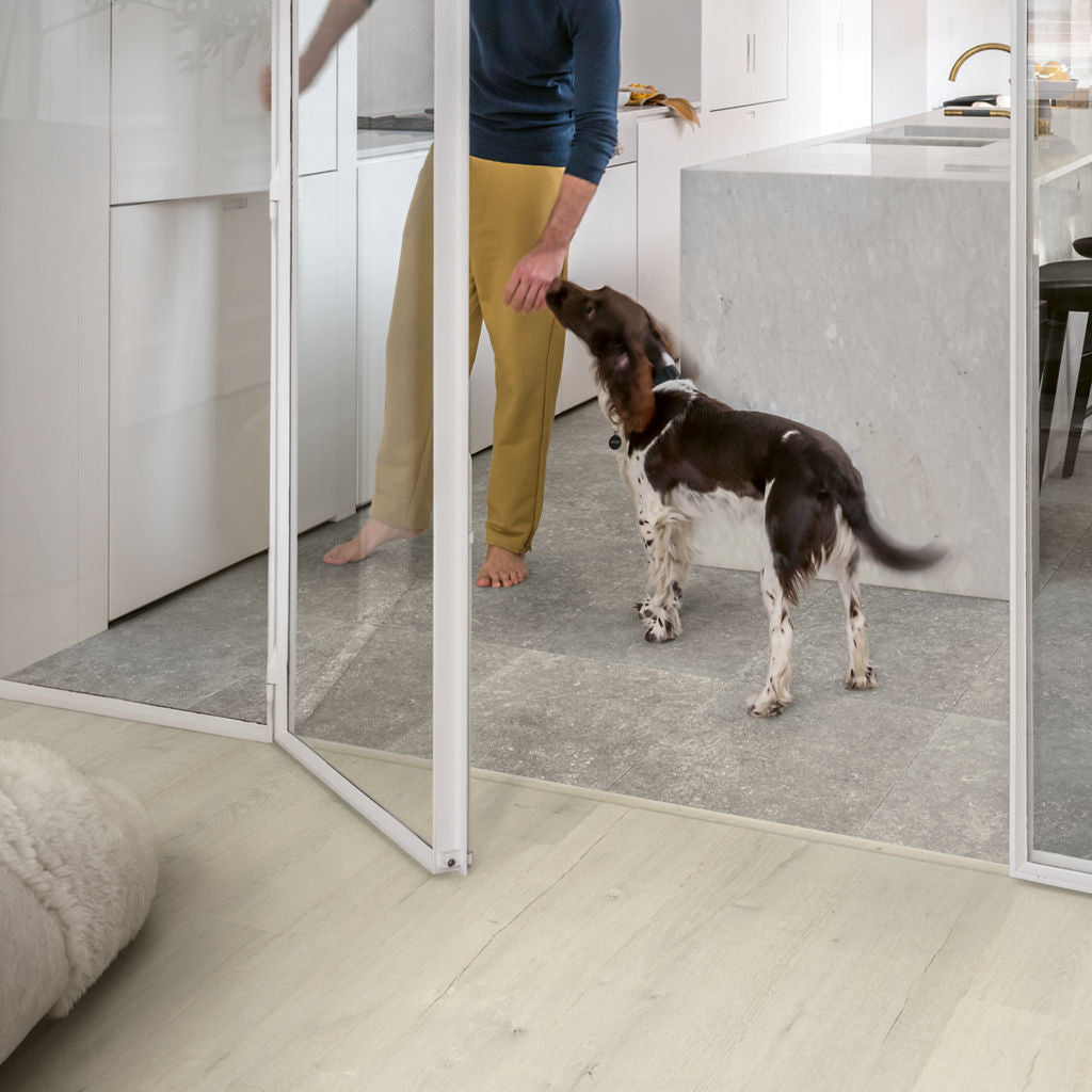 Quick-Step Capture AC4 9 mm Roble Suave con Pátina SIG4748 - ambiente