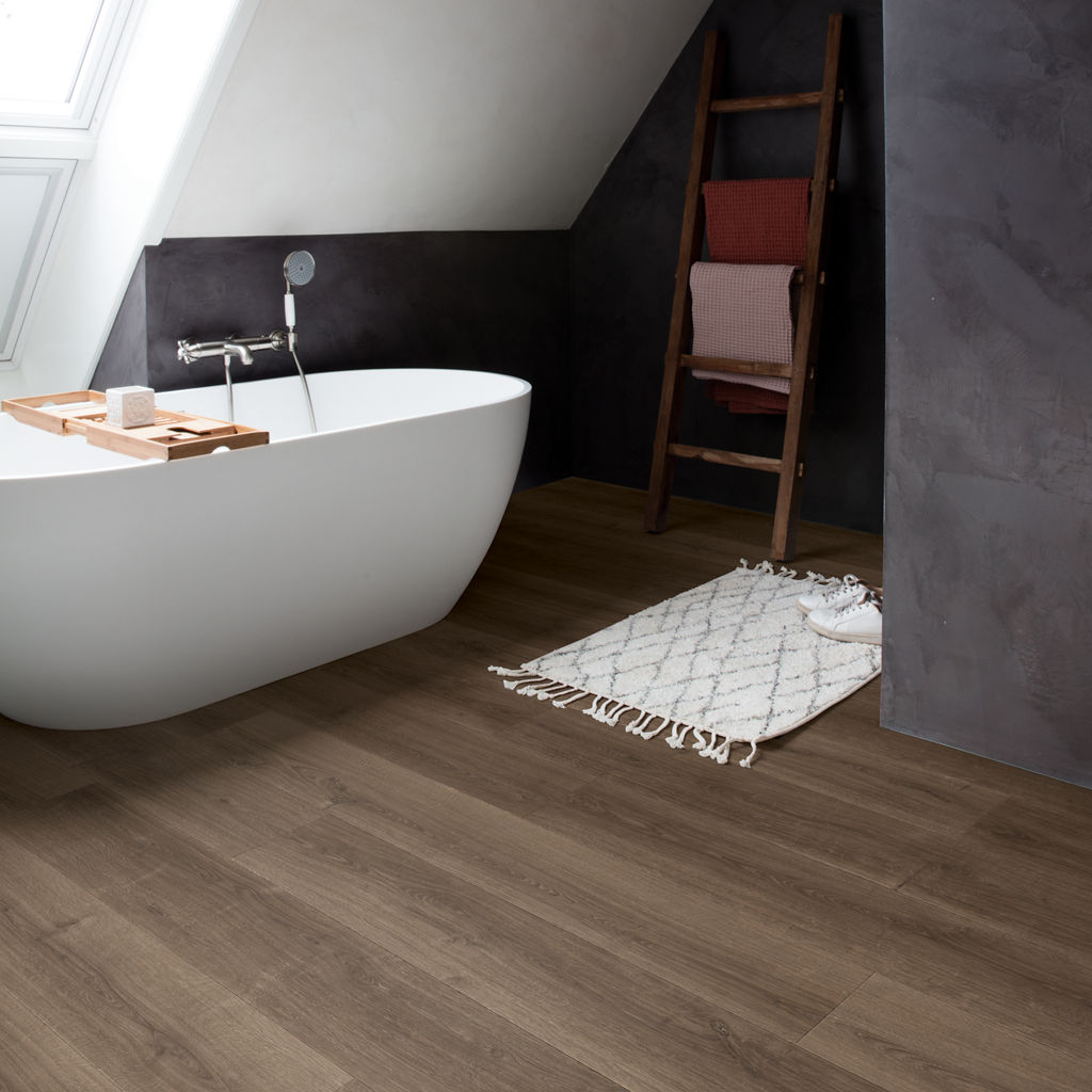 Quick-Step Capture AC4 9 mm Roble Marrón Cepillado SIG4766 - ambiente