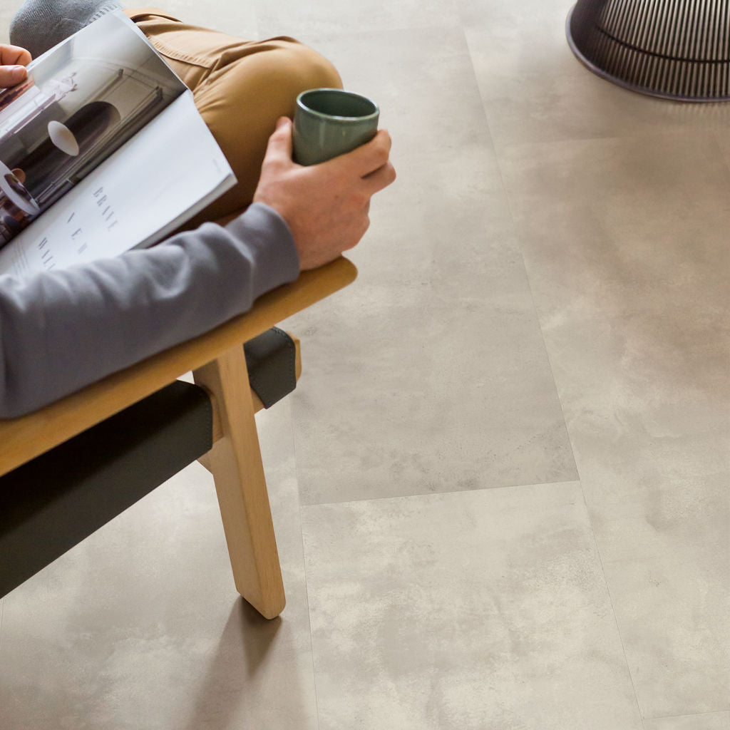 Suelo Laminado Quick-Step Muse Hormigón Moteado MUS5491 - ambiente