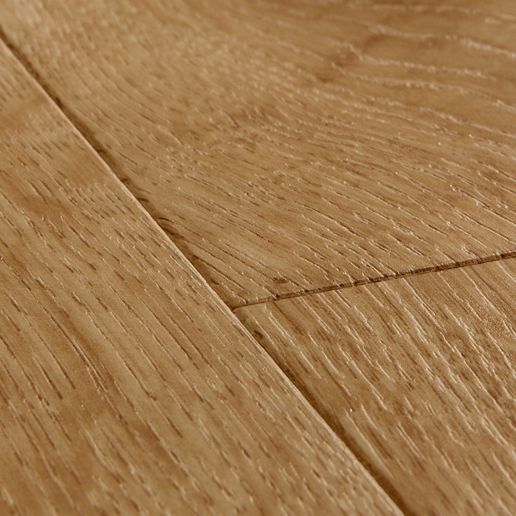 Quick-Step Impressive AC4/32 8 mm Roble Clásico Natural IM1848 - detalle de la lama