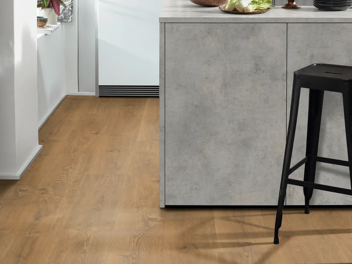 Egger AquaDura+ AC5/33 7,5 mm Large Roble Waltham Natural EDF173 - ambiente