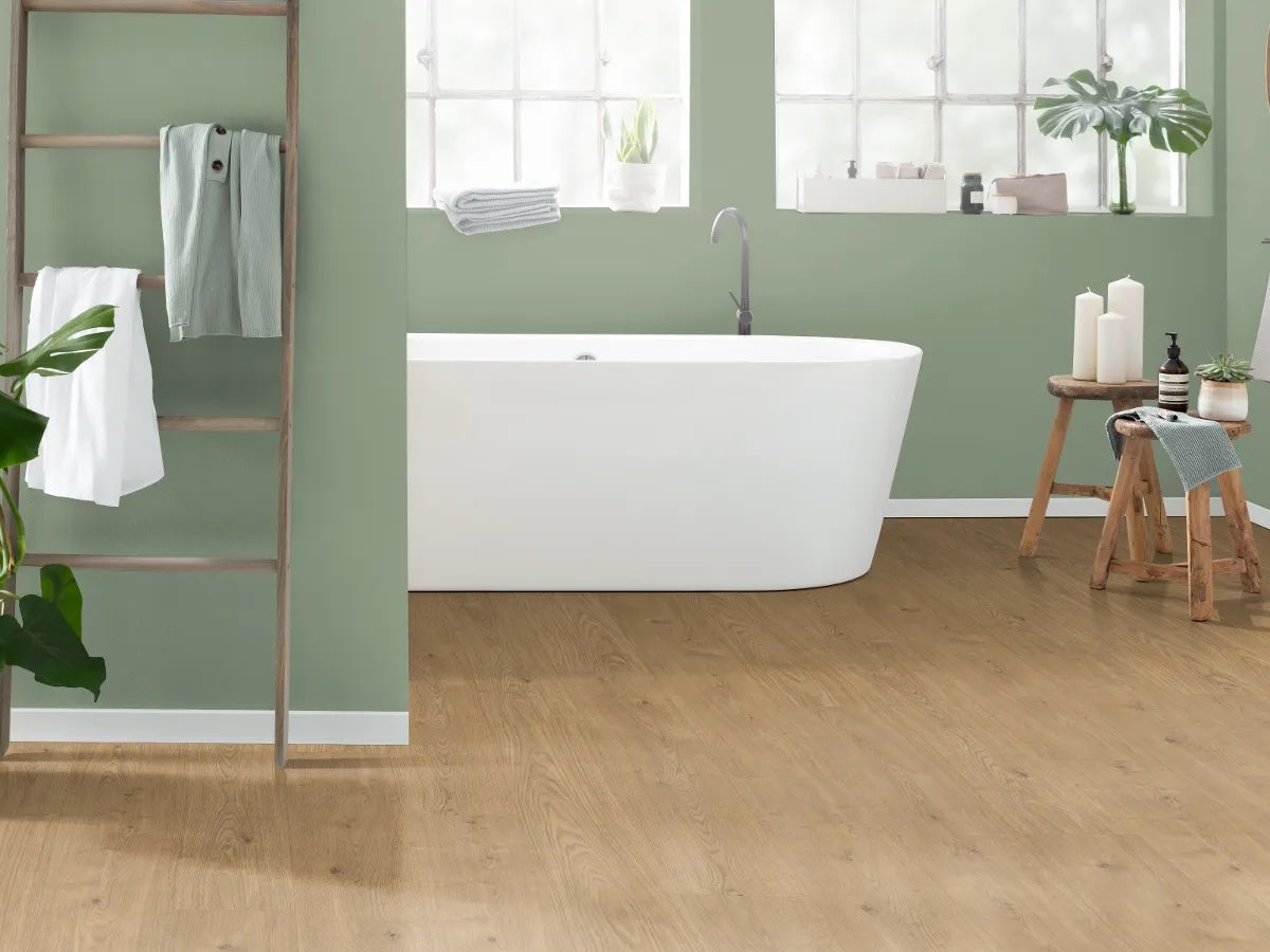 Egger AquaDura+ AC5/33 7,5 mm Classic Roble Berdal Natural EDF180 - ambiente