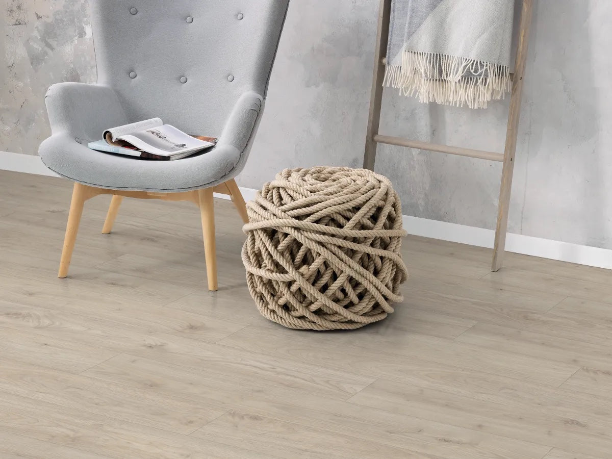 Egger NatureSense AC5/33 8 mm Classic Ashcroft Wood EL1067 - ambiente