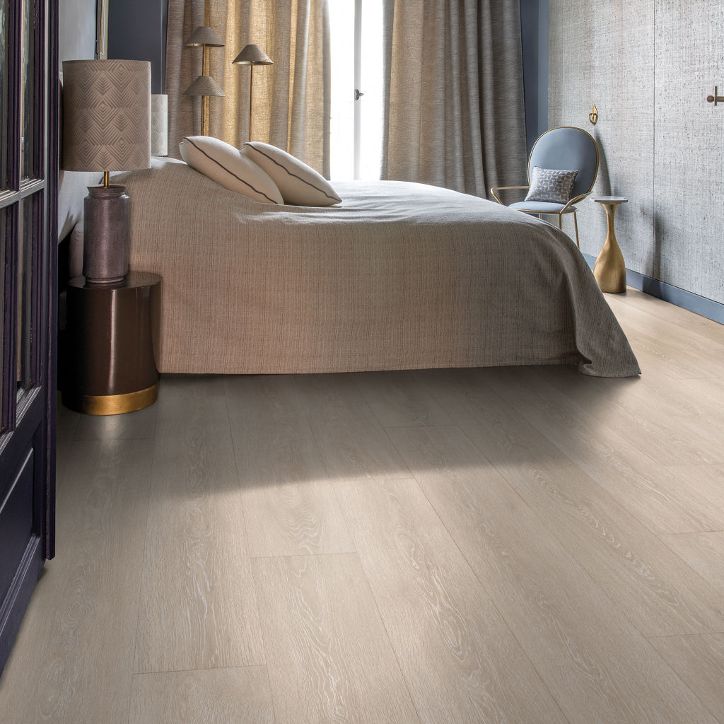 Quick-Step Majestic AC4/32 9,5 mm Roble Valle Beige Claro MJ3554 - ambiente
