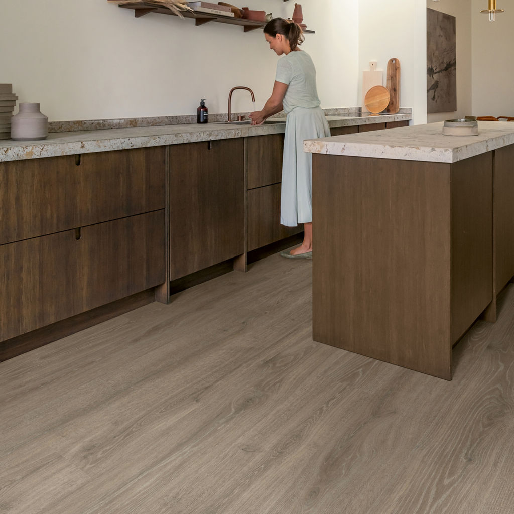 Quick-Step Majestic AC4/32 9,5 mm Roble Bosque Marron MJ3548 - ambiente
