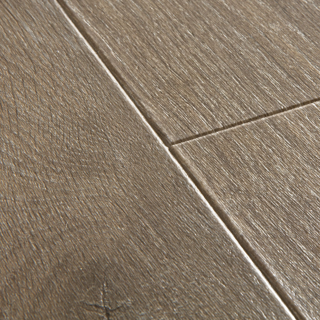 Quick-Step Majestic AC4/32 9,5 mm Roble Bosque Marron MJ3548 - detalle de la lama