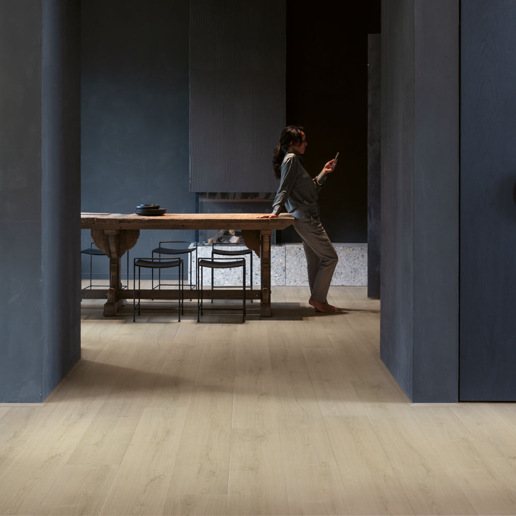 Quick-Step Capture AC4 9 mm Roble Beige Cepillado SIG4764 - ambiente